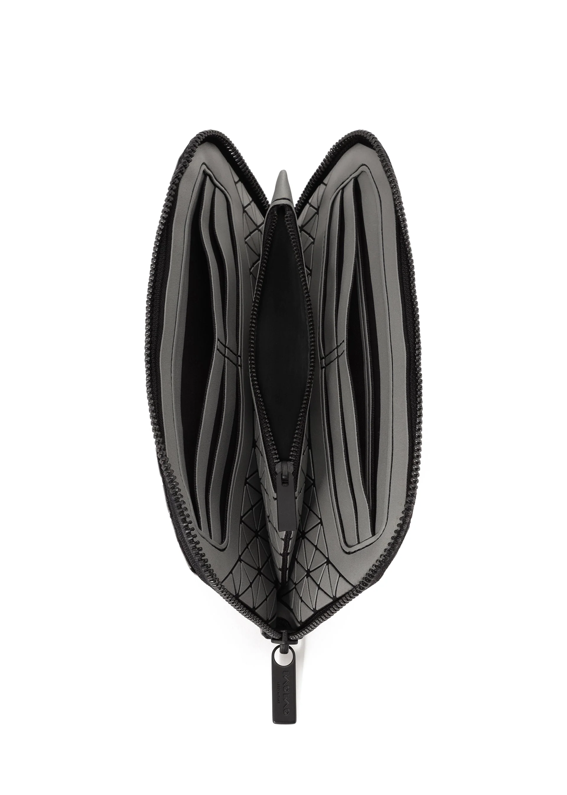 BOUND - Image 6