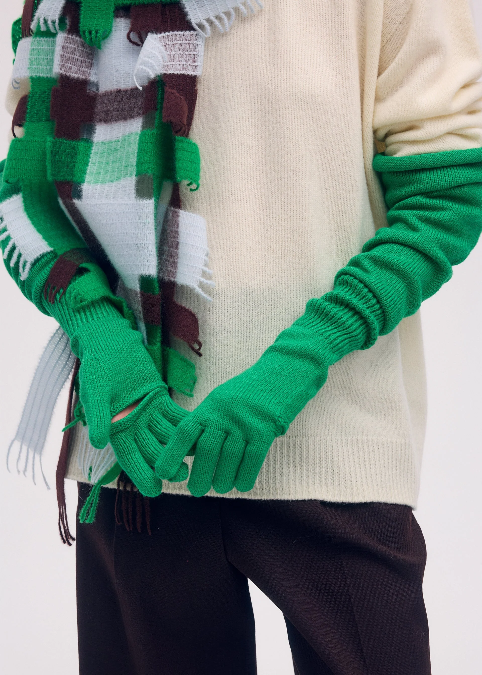 BREEZE KNIT GLOVES - Image 5