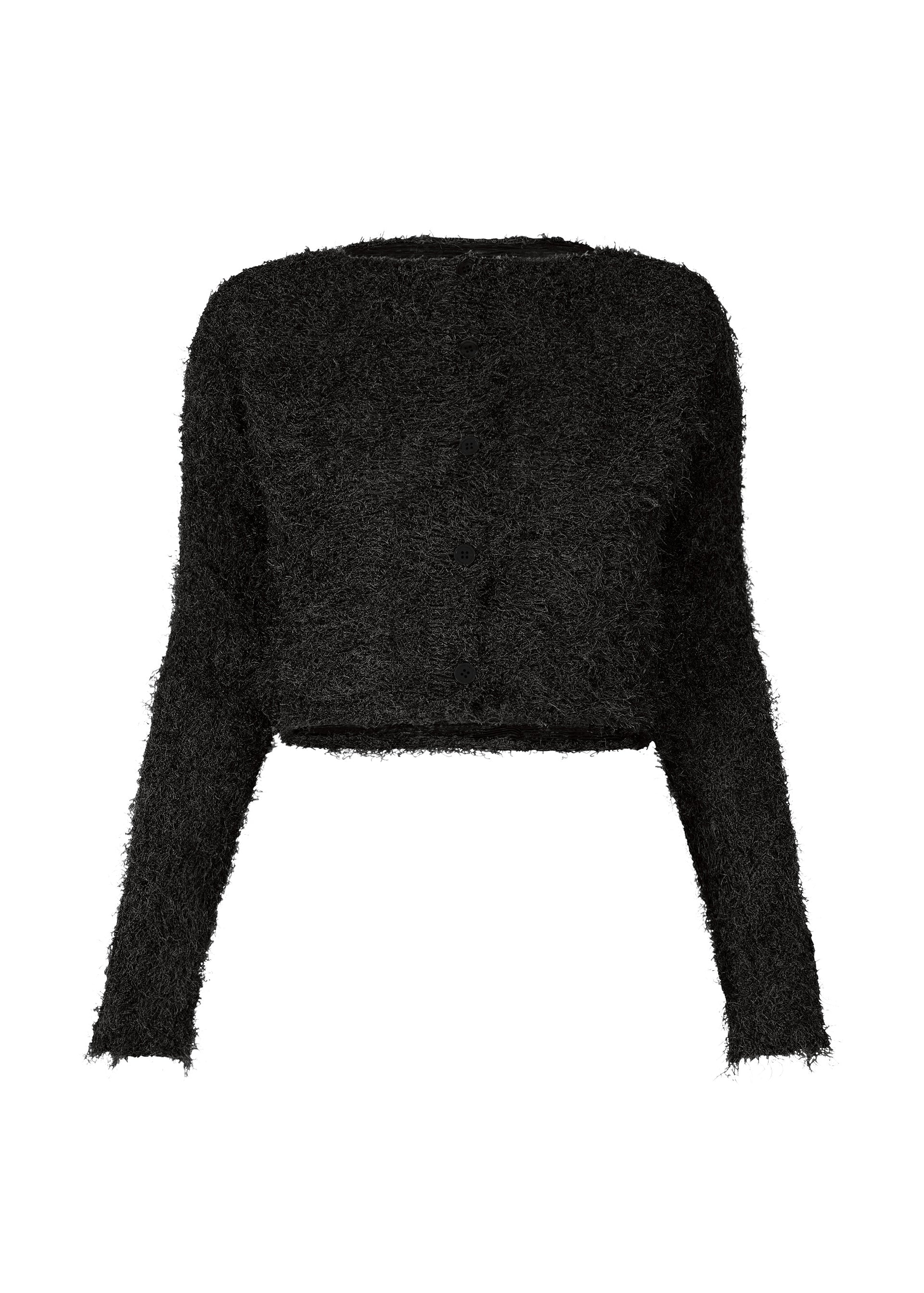 SHIFTED FUZZY PLEATS