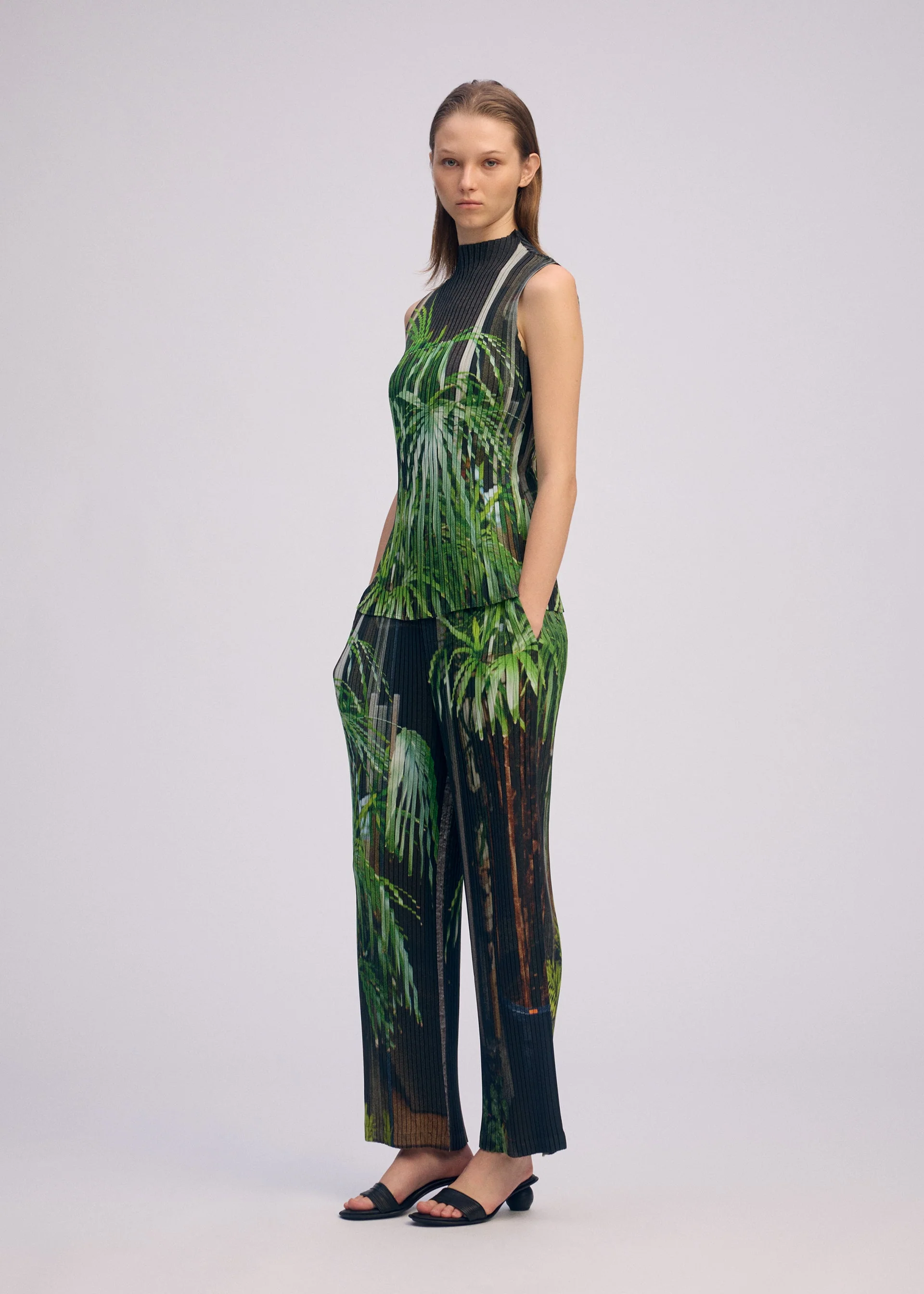 URBAN JUNGLE PLEATS - Image 7