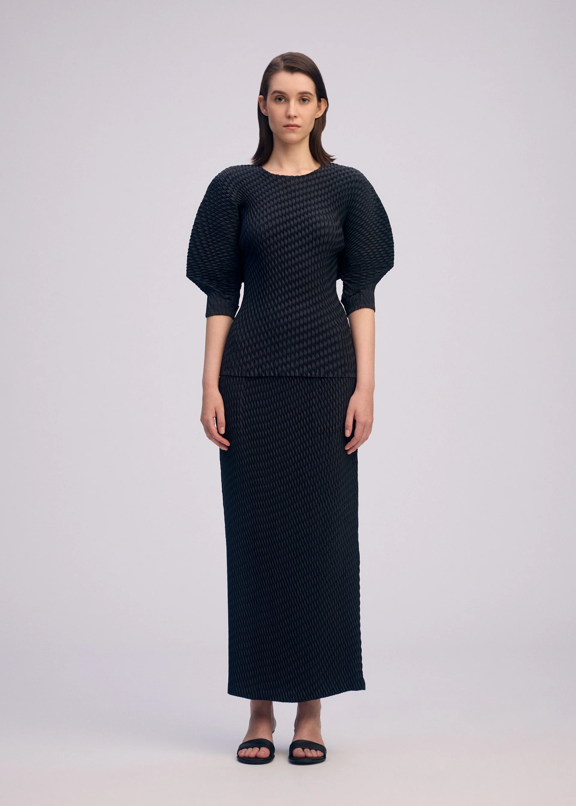 SLEEK PLEATS - Image 6