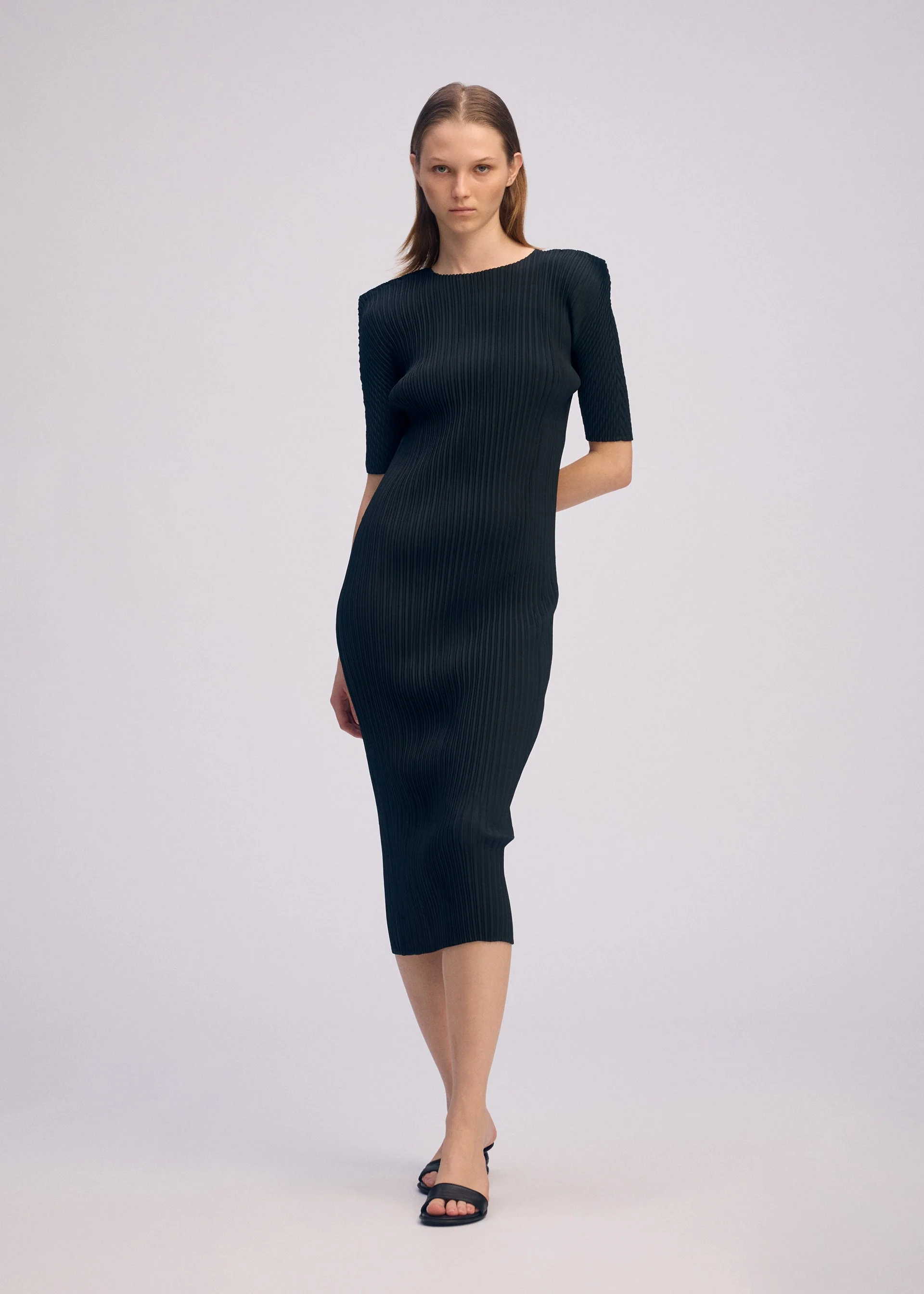 BOX SHOULDER PLEATS - Image 6