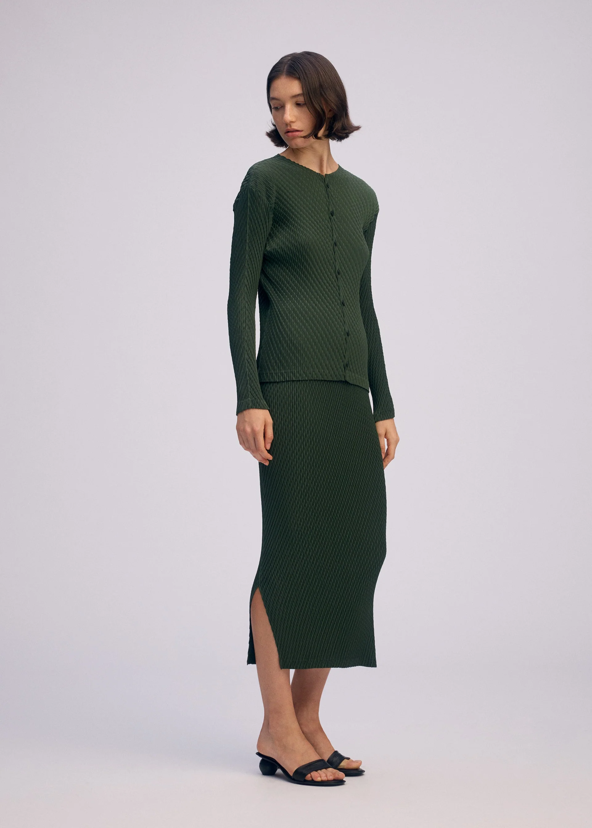 RHOMBUS PLEATS - Image 3