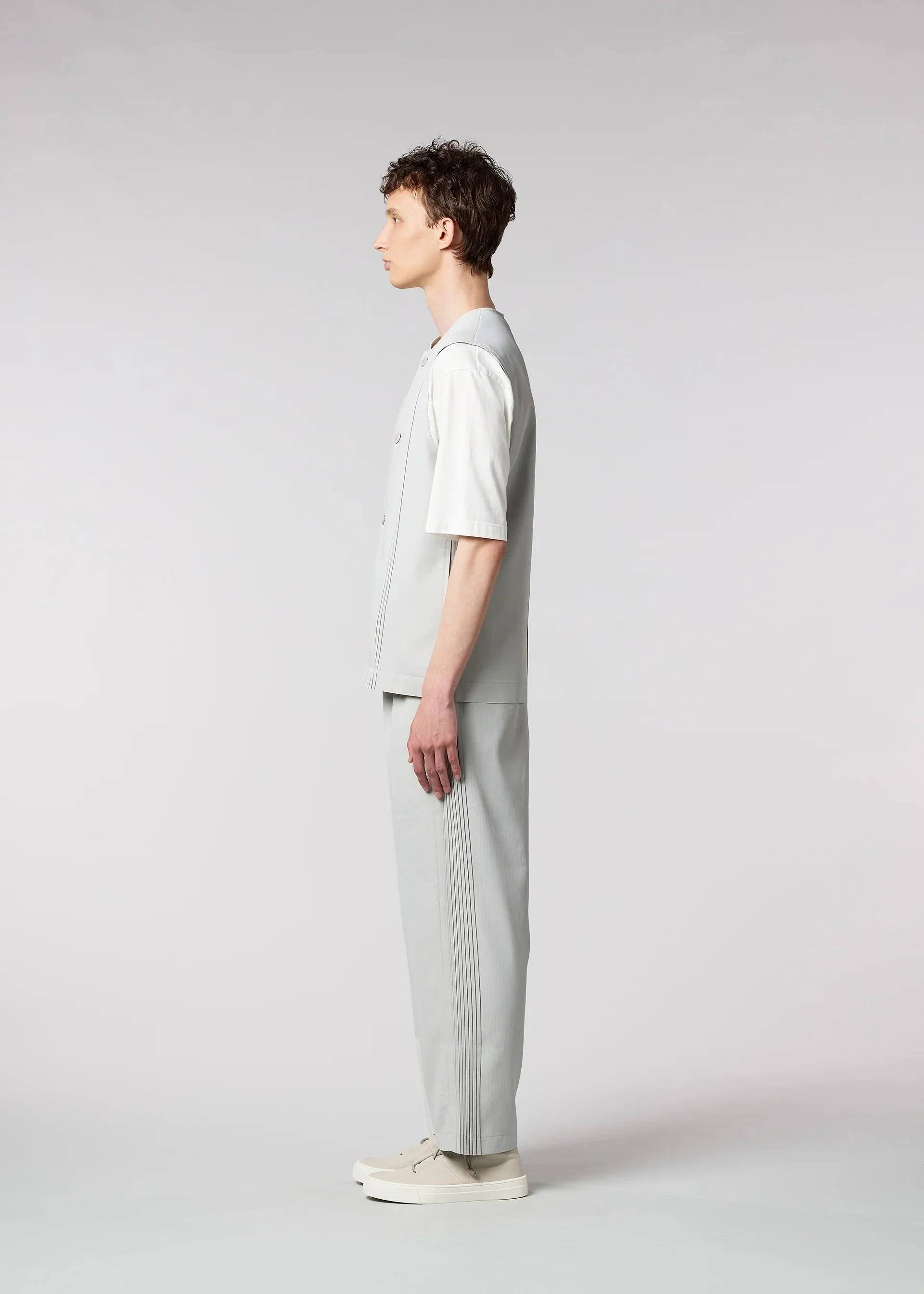 AIR PLEATS - Image 8