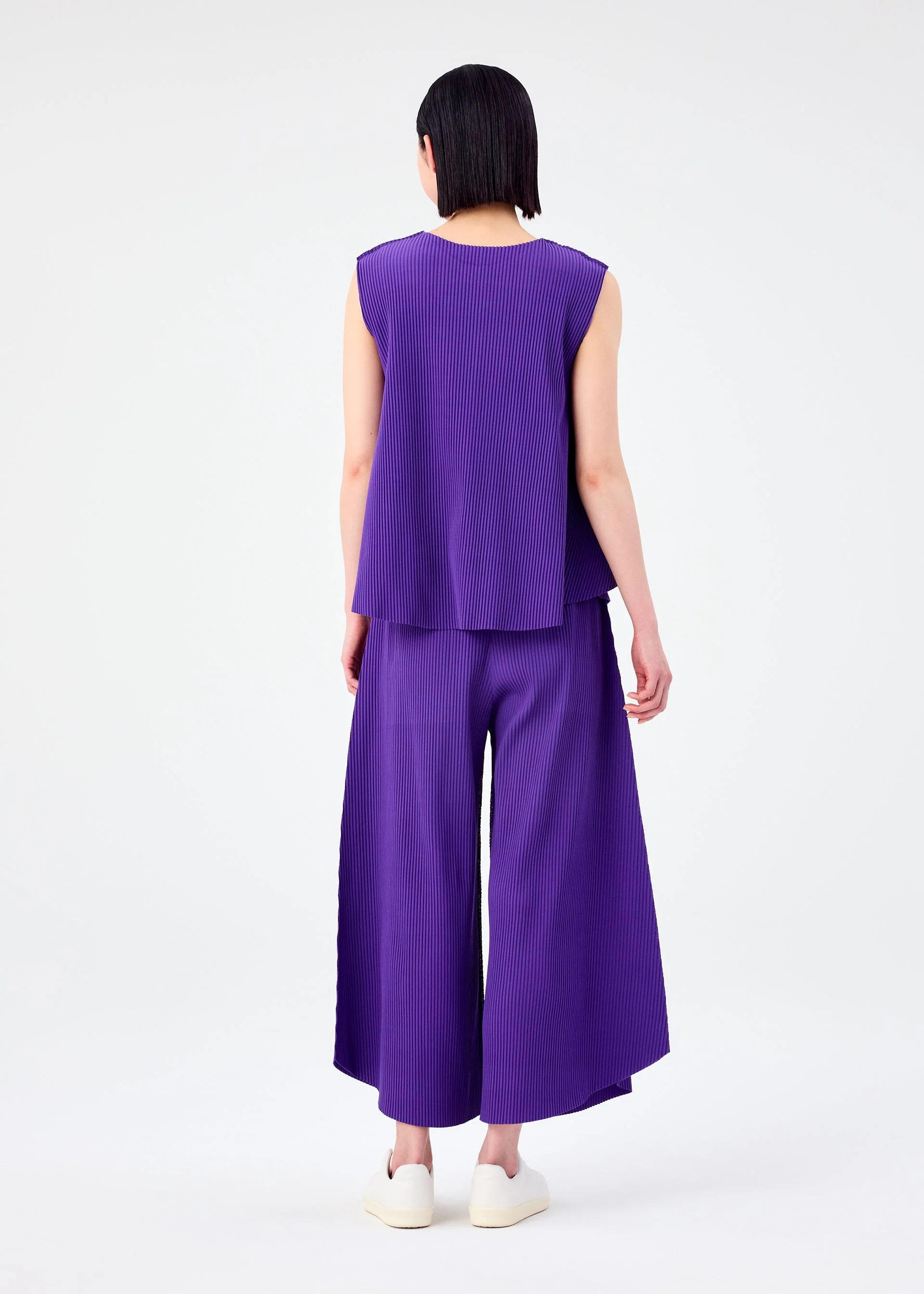SWING PLEATS - Image 7