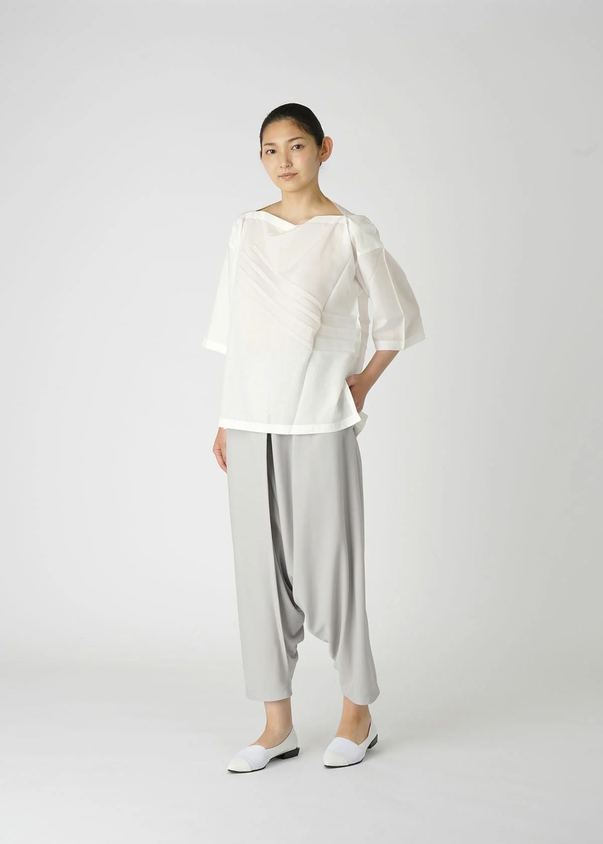 PLEATS T BASIC - Image 8