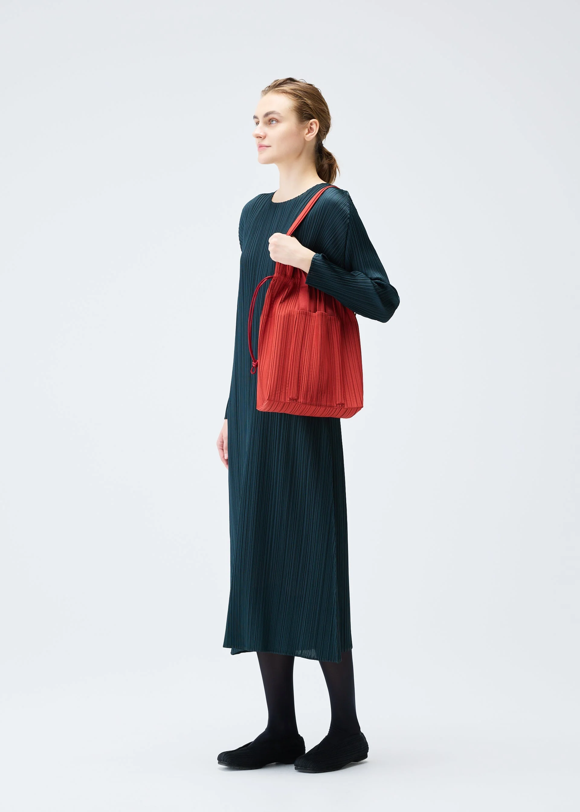 PLEATS TOTE BAG - Image 5